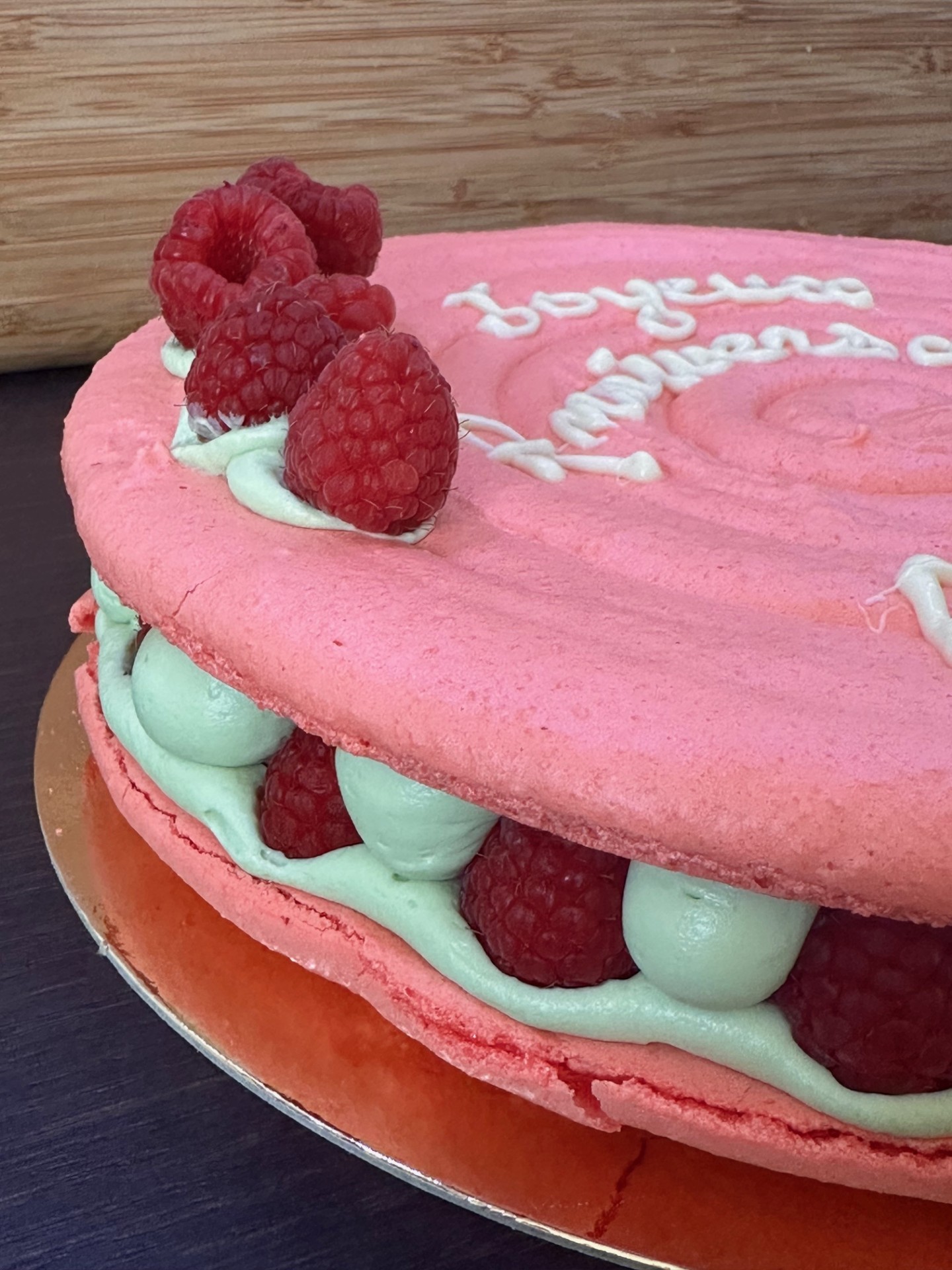 Macaron framboise pistache